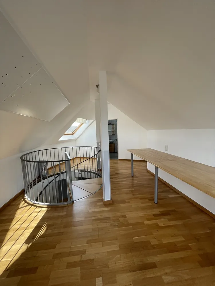 4 Zimmer Wohnung mit 115 m² in Aachen – Bild 1