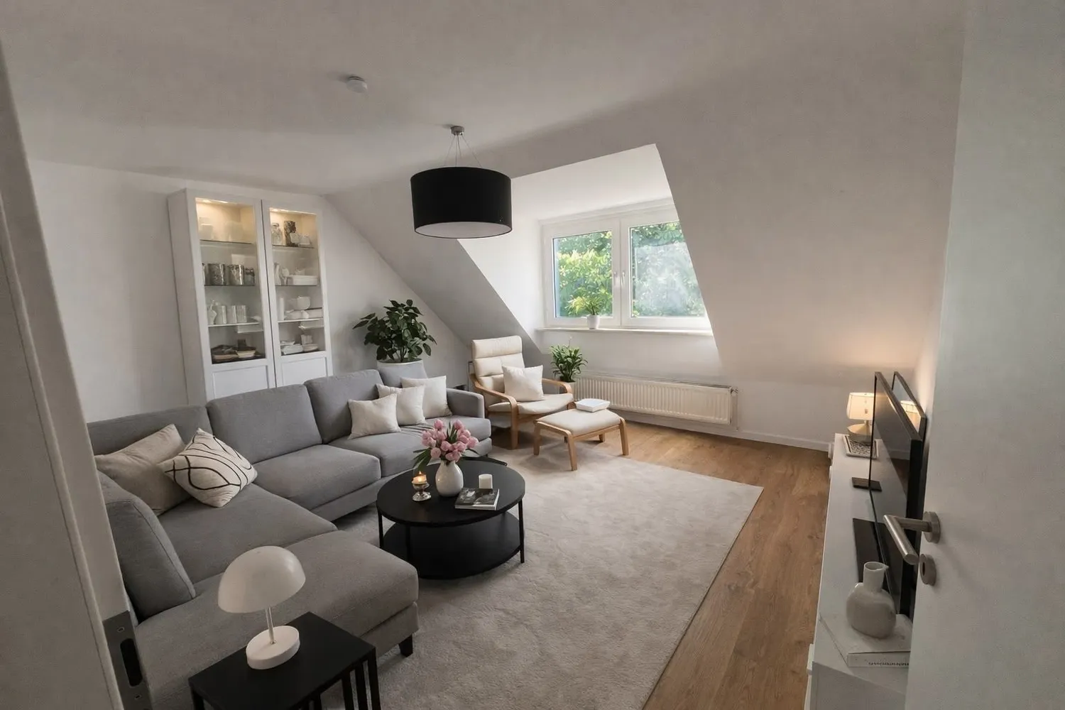 4 Zimmer Wohnung mit 95 m² in Hannover – Bild 1