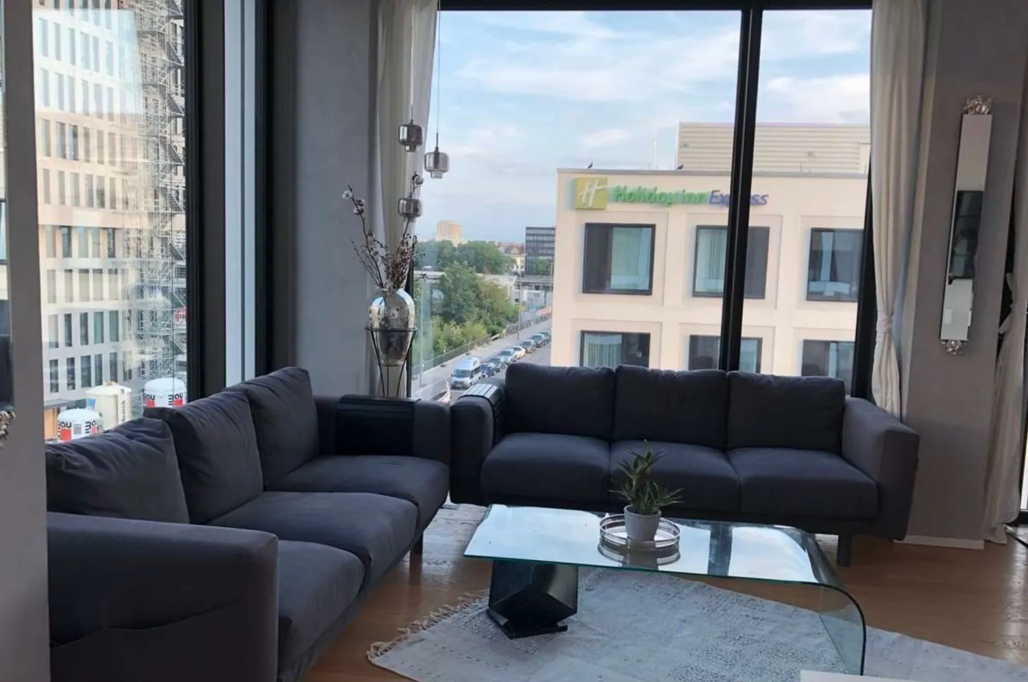 2 Zimmer Wohnung mit 69 m² in München – Bild 7