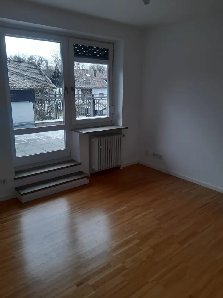 6 Zimmer Wohnung mit 161 m² in München – Bild 3