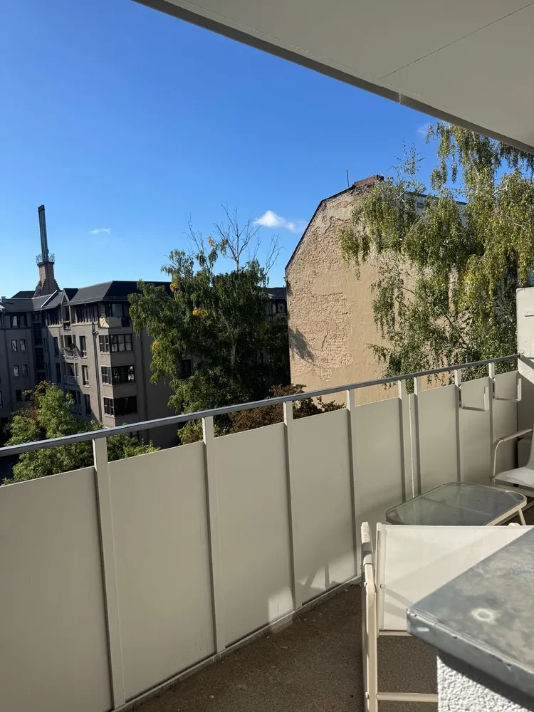 2 room apartment with 65 m² in Berlin – Photo 3