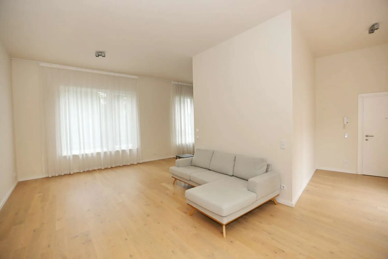 3 Zimmer Wohnung mit 150 m² in Berlin – Bild 1