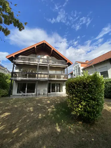 4 Zimmer Wohnung mit 113 m² in Köln – Bild 1