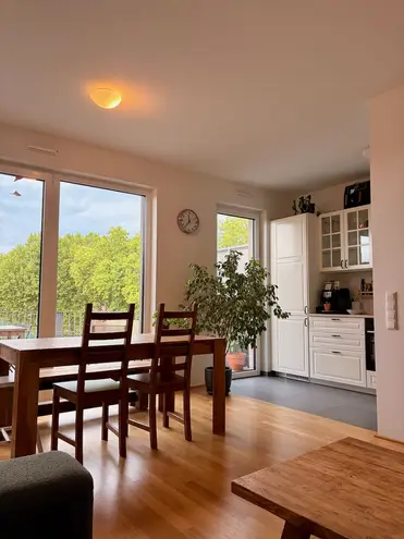 4 Zimmer Wohnung mit 102 m² in Frankfurt am Main – Bild 2