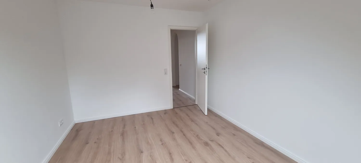 4 Zimmer Wohnung mit 106 m² in Frechen – Bild 6