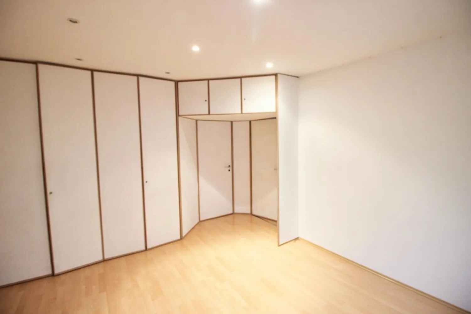 4 Zimmer Wohnung mit 100 m² in Frankfurt am Main – Bild 7