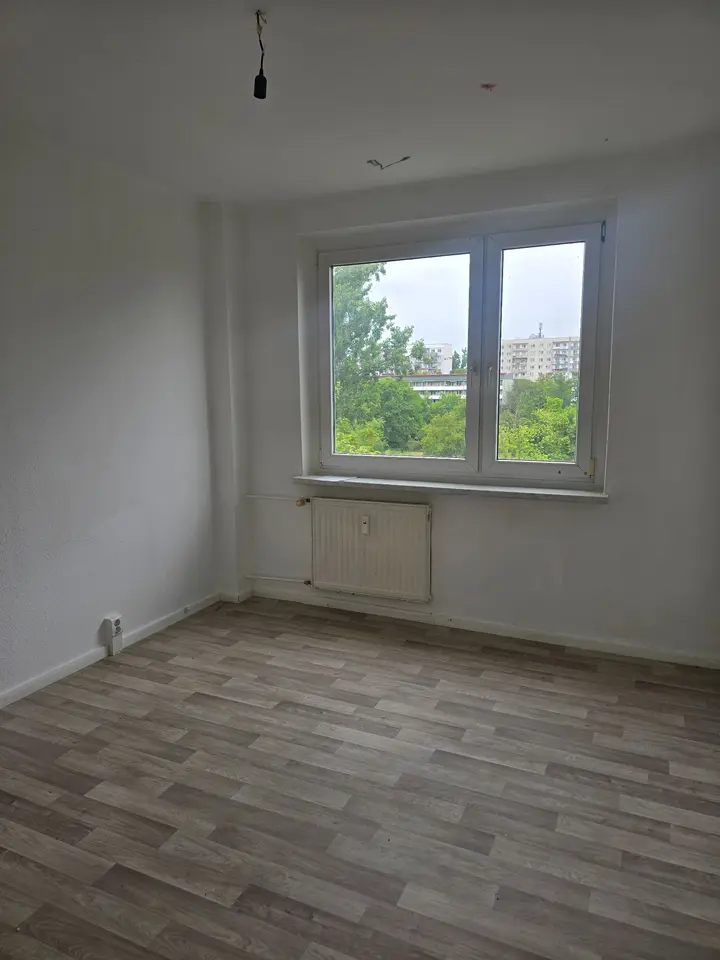 4 Zimmer Wohnung mit 70 m² in Halle (Saale) – Bild 3