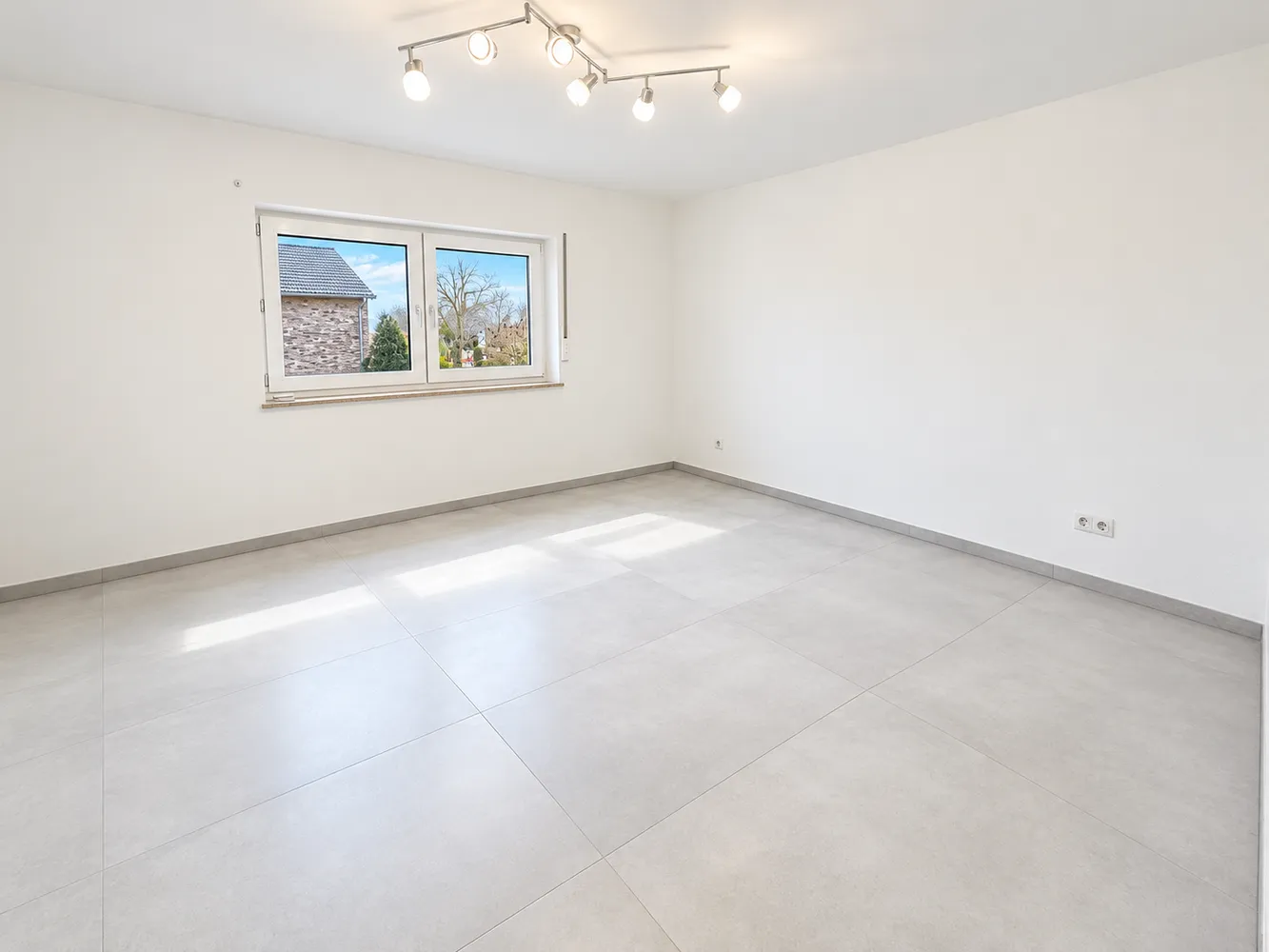 3 Zimmer Wohnung mit 100 m² in Leverkusen – Bild 6