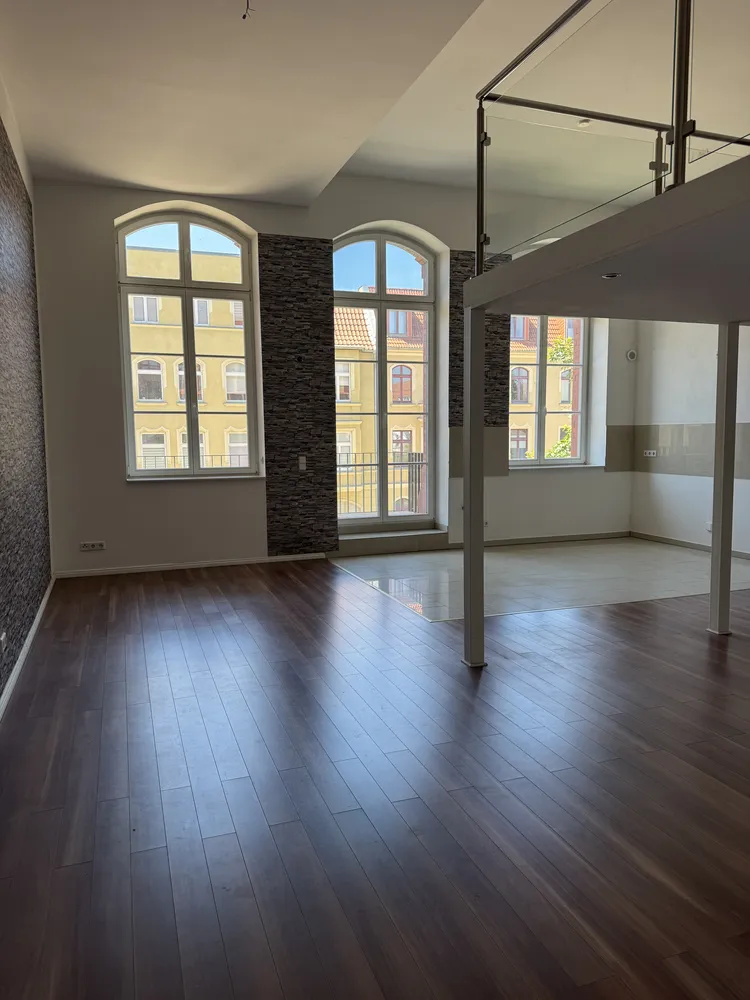 1 Zimmer Wohnung mit 103 m² in Magdeburg – Bild 1