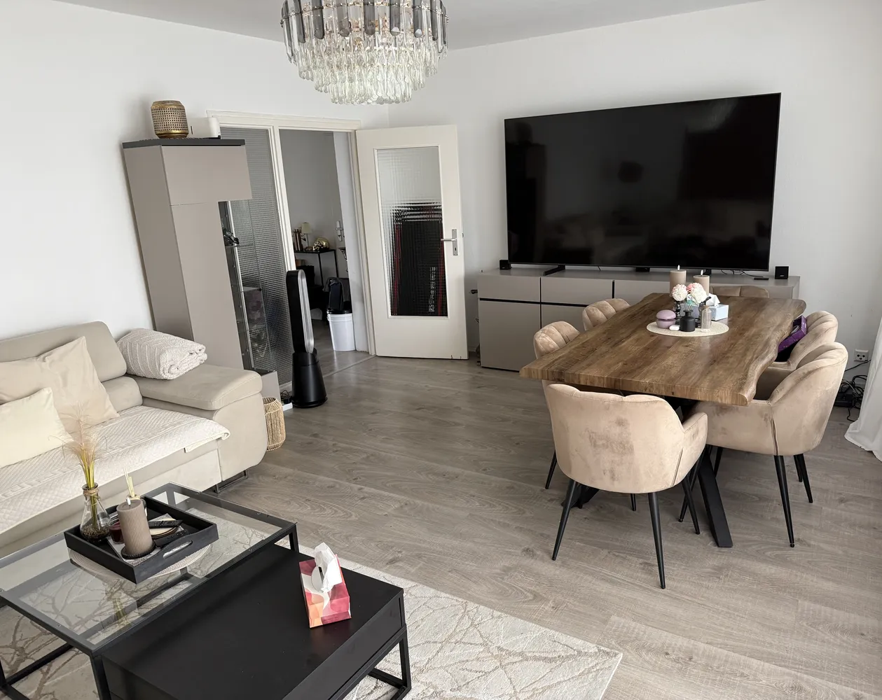 2 Zimmer Wohnung mit 65 m² in Düsseldorf – Bild 2