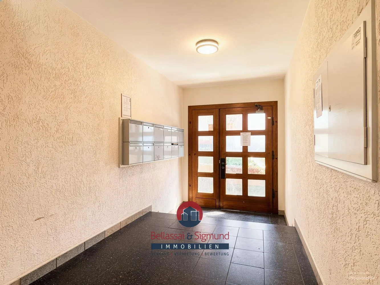 2 room apartment with 80 m² in Wuppertal – Photo 2