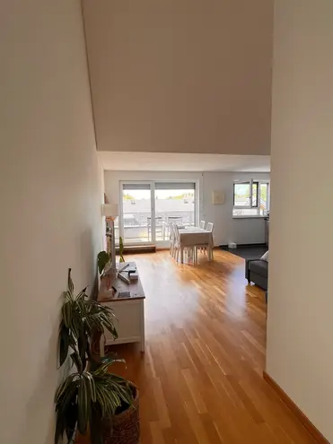 2 Zimmer Wohnung mit 67 m² in München – Bild 4