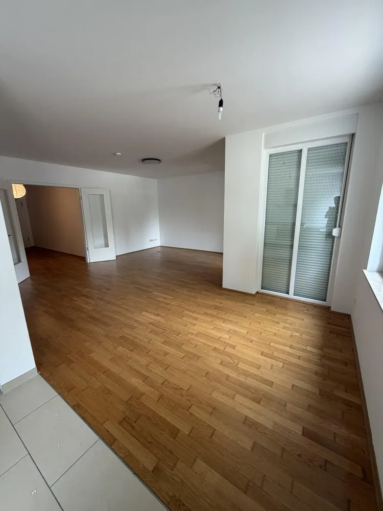 2 Zimmer Wohnung mit 82 m² in Berlin – Bild 3