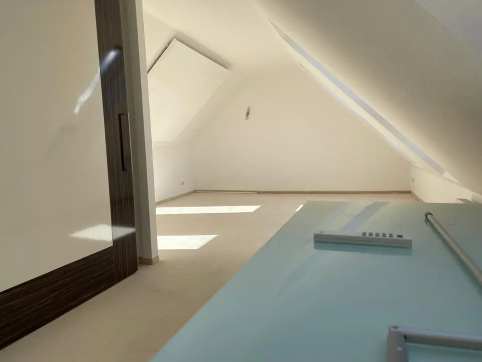 3 Zimmer Wohnung mit 140 m² in Suhl – Bild 4