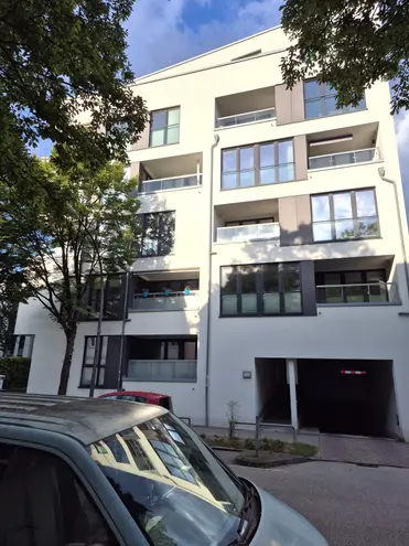 2 Zimmer Wohnung mit 75 m² in Hamburg – Bild 1