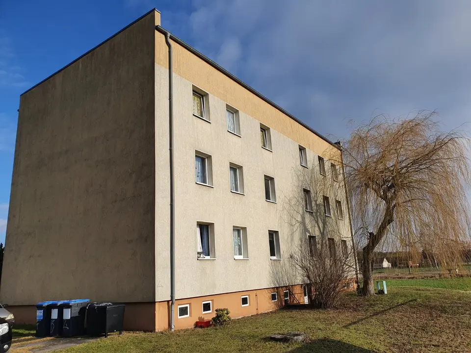 4 Zimmer Wohnung mit 75 m² in Rathenow – Bild 1
