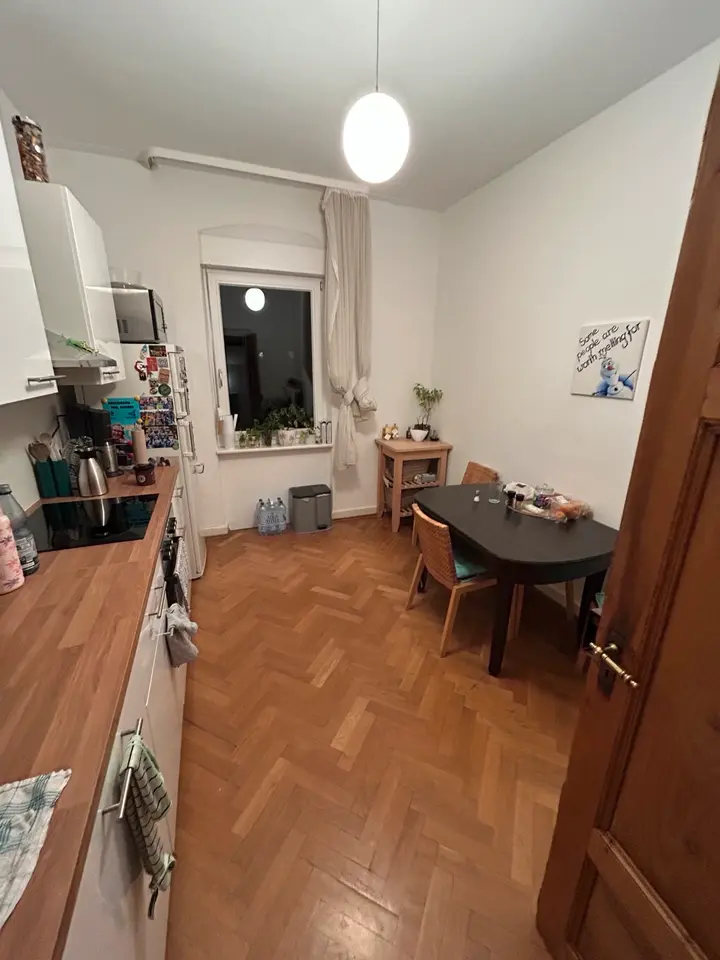 6 Zimmer Wohnung mit 250 m² in Heidelberg – Bild 2