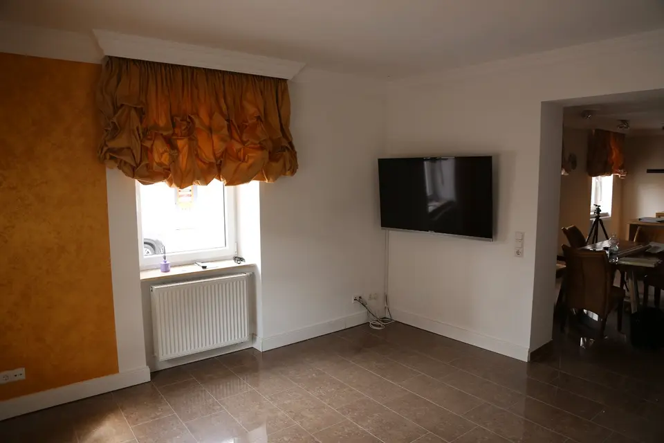 6 Zimmer Wohnung mit 120 m² in Augsburg – Bild 1
