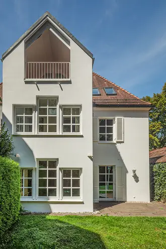 6 Zimmer Haus mit 325 m² in München – Bild 2