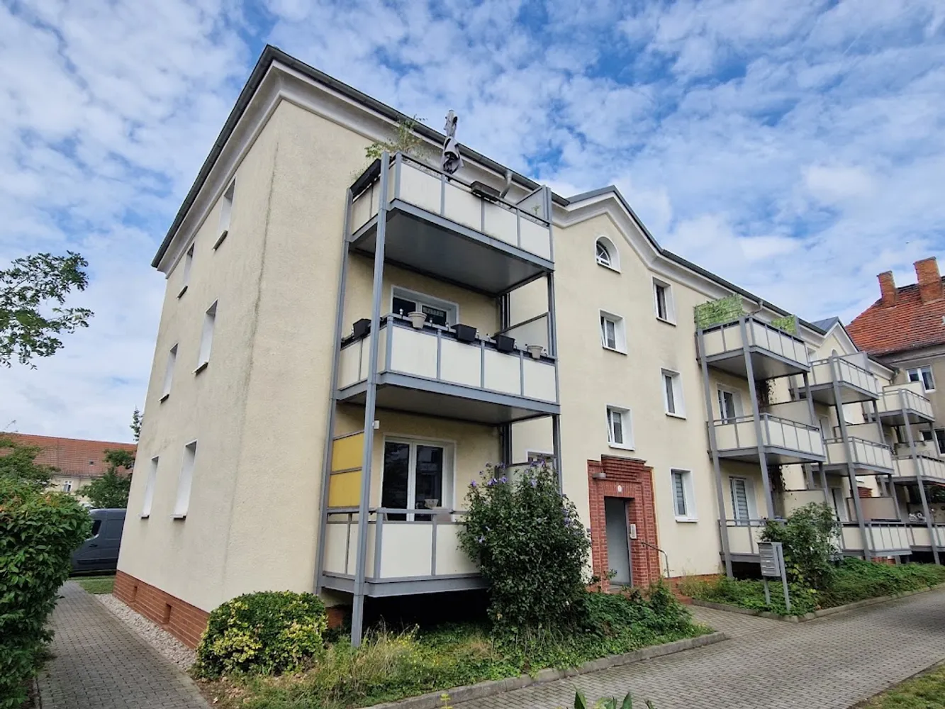 3 Zimmer Wohnung mit 67 m² in Lutherstadt Wittenberg – Bild 2