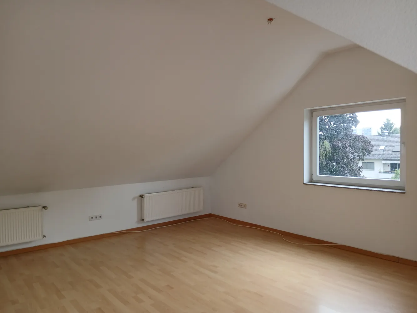 3 Zimmer Wohnung mit 65 m² in Köln – Bild 2