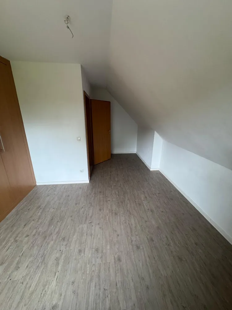 4 Zimmer Wohnung mit 102 m² in Duisburg – Bild 9