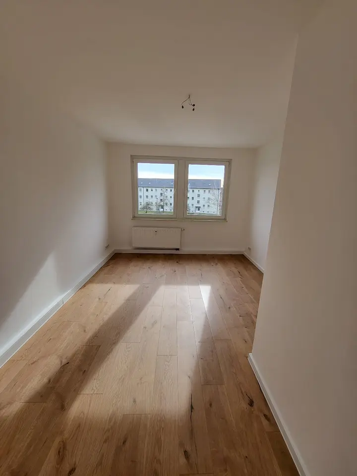 5 Zimmer Wohnung mit 117 m² in Bitterfeld-Wolfen – Bild 7