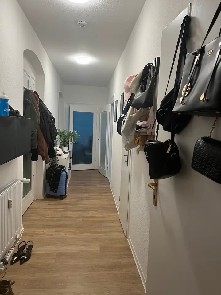 4 Zimmer Wohnung mit 71 m² in Halle (Saale) – Bild 2