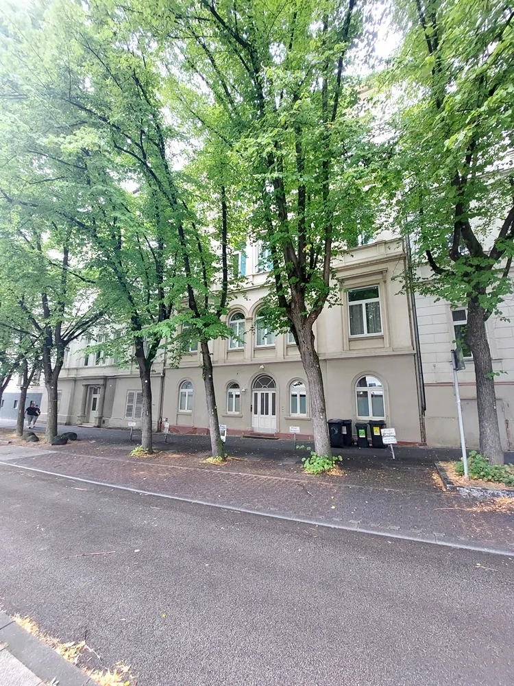 3 Zimmer Wohnung mit 90 m² in Wiesbaden – Bild 1