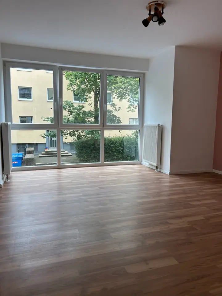 2 Zimmer Wohnung mit 60 m² in Bremerhaven – Bild 1