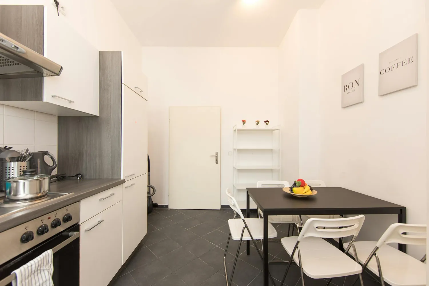 Shared room with 21 m² in Berlin – Photo 10