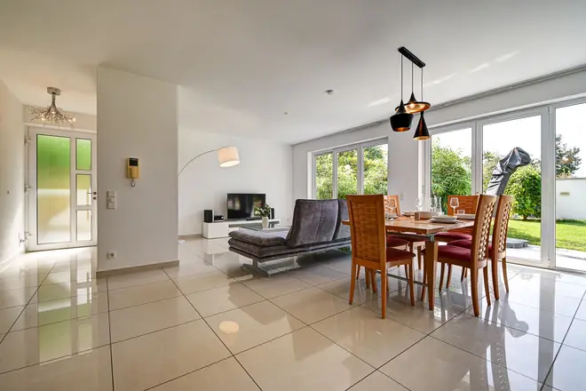 4 Zimmer Wohnung mit 100 m² in Stuttgart – Bild 5