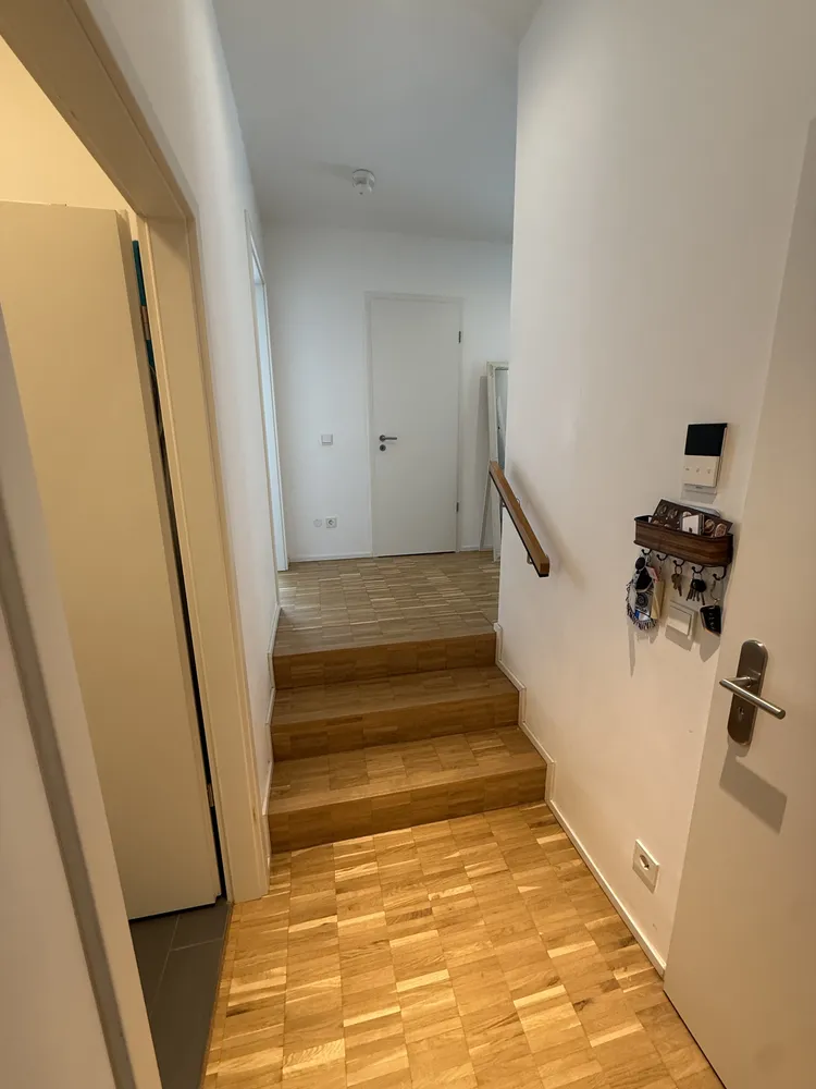 2 room apartment with 65 m² in Frankfurt am Main – Photo 1