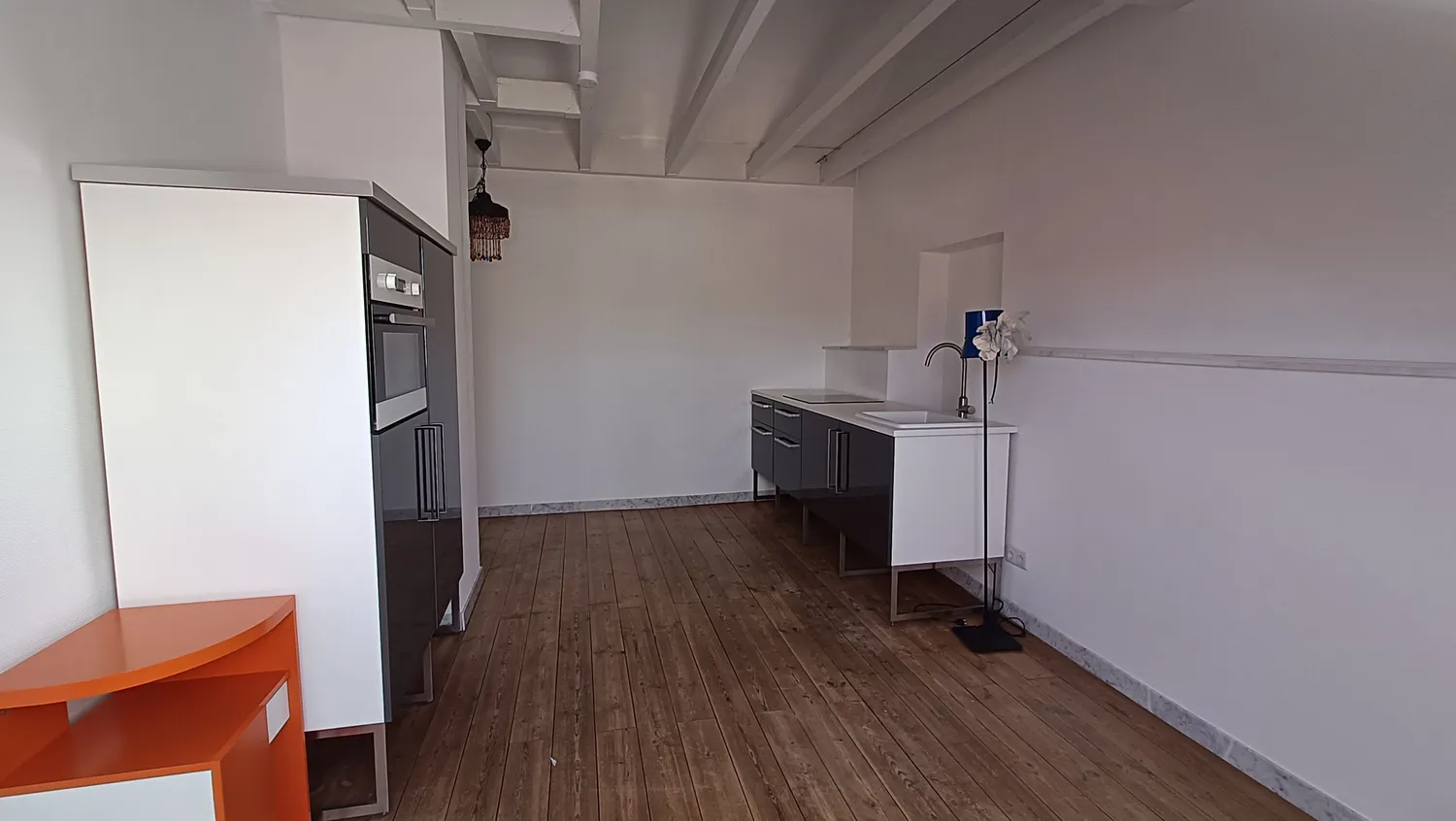 2 room apartment with 35 m² in Saarbrücken – Photo 2