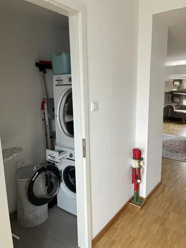 4 Zimmer Wohnung mit 139 m² in München – Bild 5