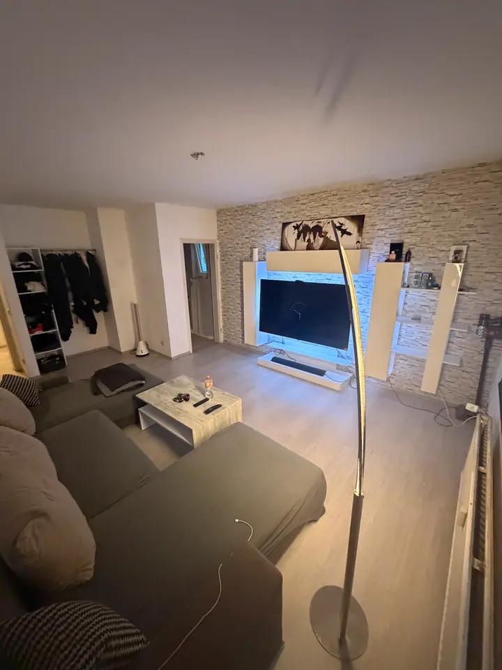 Studio with 38 m² in Cologne – Photo 3