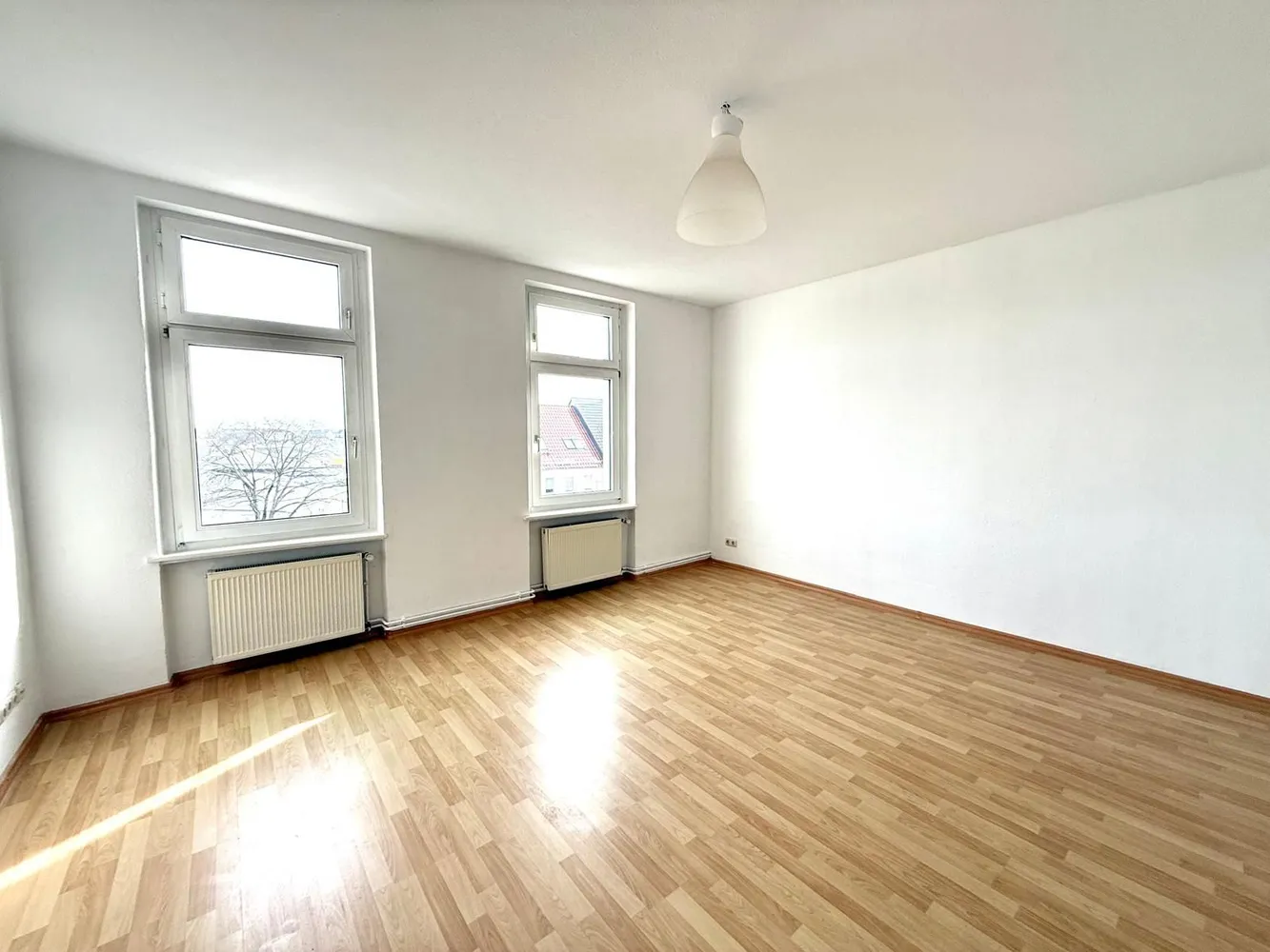 3 Zimmer Wohnung mit 89 m² in Magdeburg – Bild 1