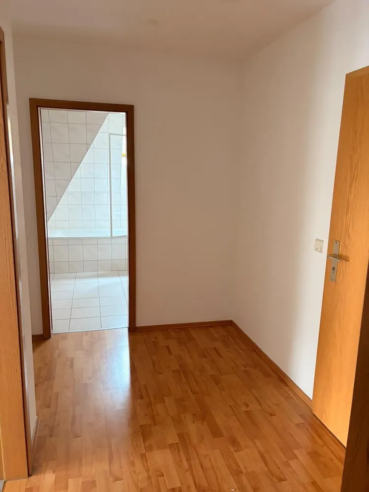 2 Zimmer Wohnung mit 54 m² in Plauen – Bild 6