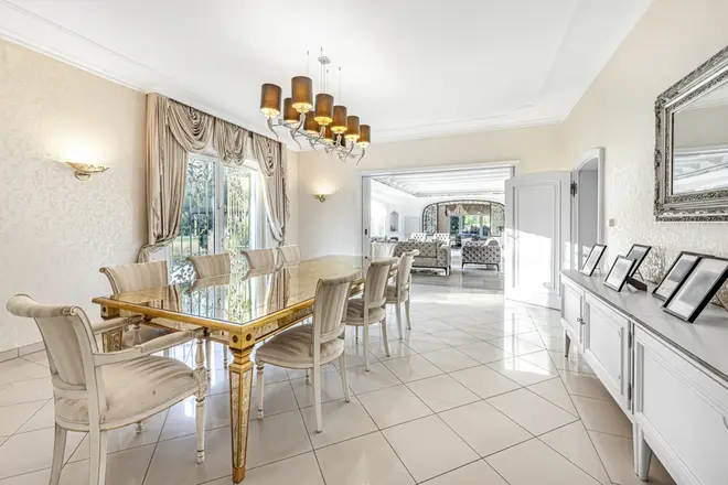 9 Zimmer Haus mit 772 m² in Ratingen – Bild 6