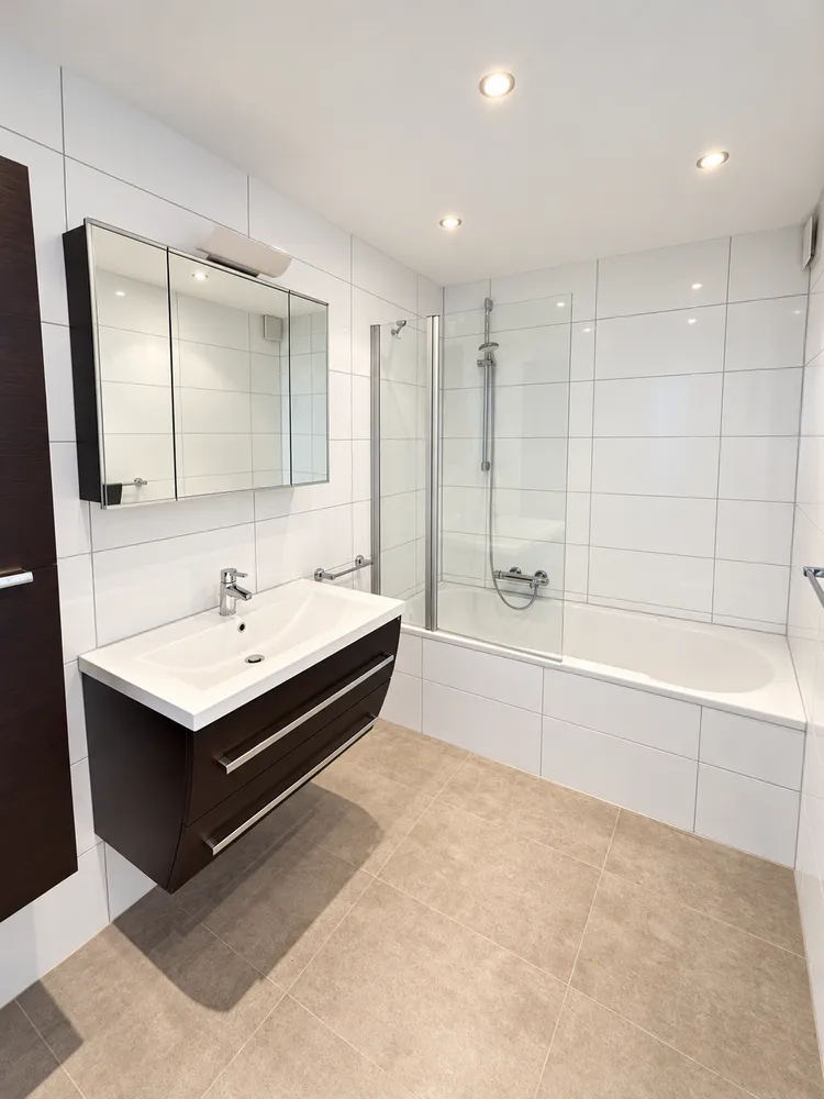 4 Zimmer Wohnung mit 135 m² in Pulheim – Bild 1
