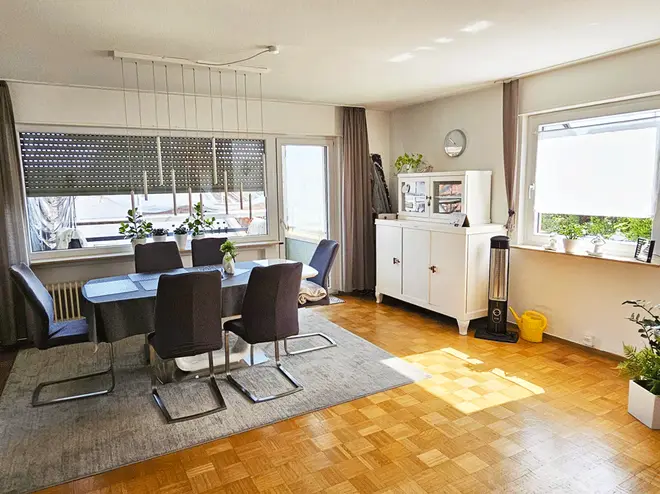 4 Zimmer Wohnung mit 114 m² in Stuttgart – Bild 1
