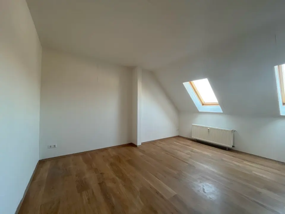 2 Zimmer Wohnung mit 62 m² in Bitterfeld-Wolfen – Bild 2