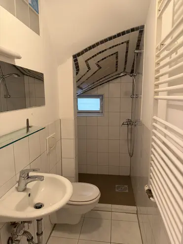 2 Zimmer Wohnung mit 42 m² in Köln – Bild 5