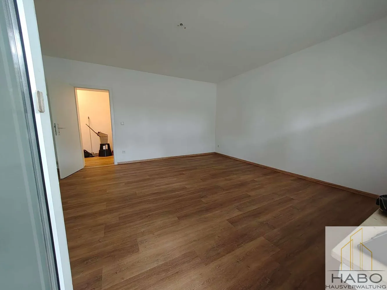 1 room apartment with 42 m² in Essen – Photo 6
