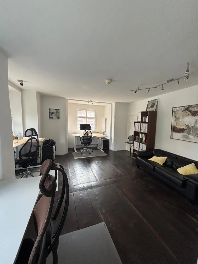 6 Zimmer Wohnung mit 180 m² in Augsburg – Bild 4