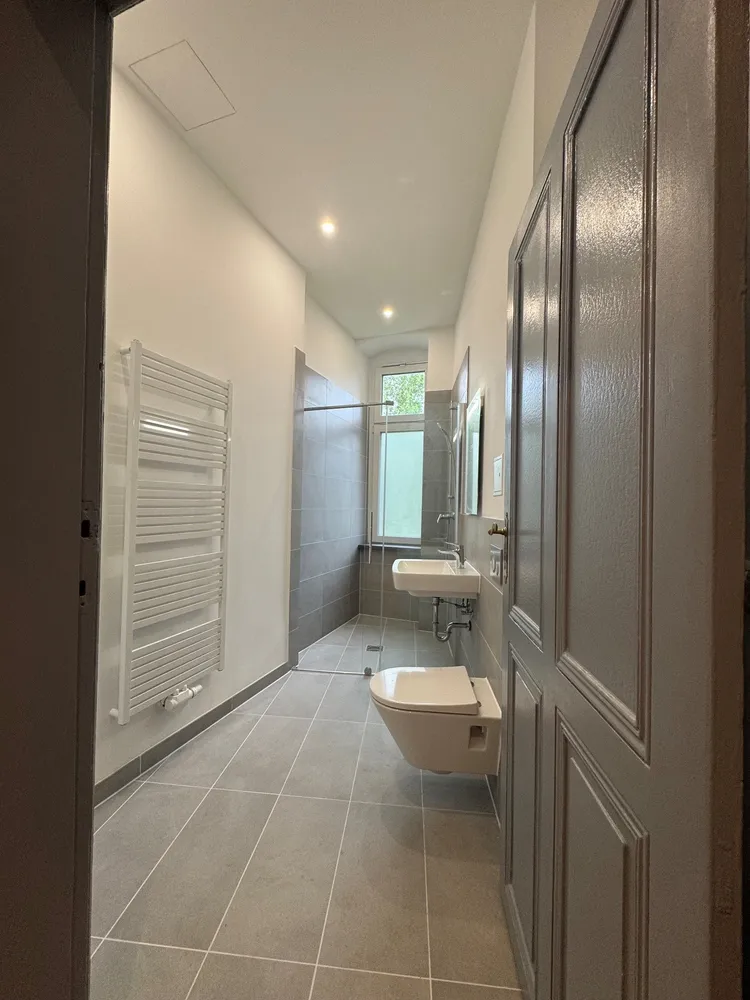 3 Zimmer Wohnung mit 105 m² in Berlin – Bild 2