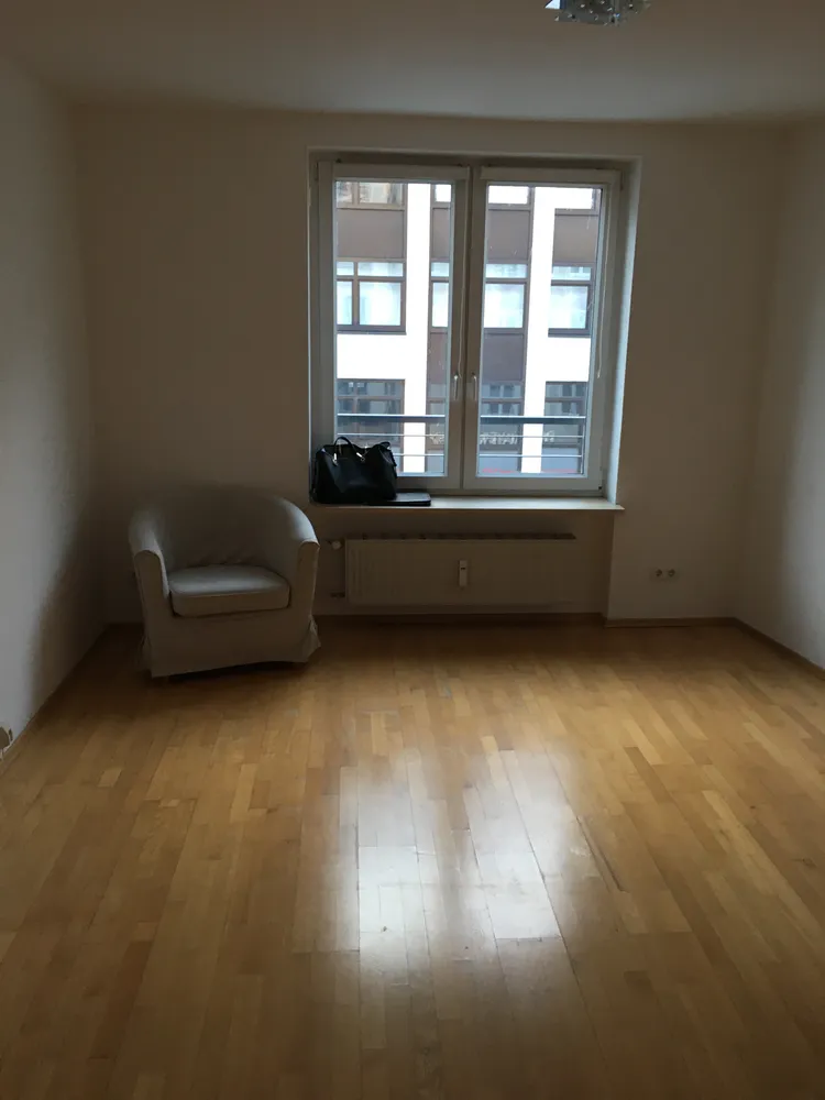 1 room apartment with 28 m² in Munich – Photo 3