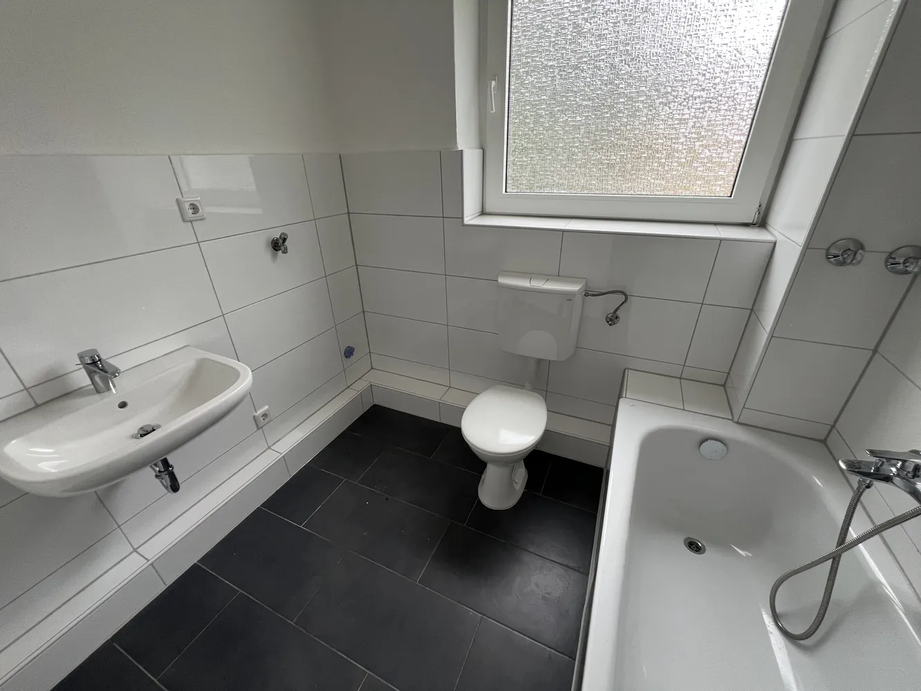 3 Zimmer Wohnung mit 67 m² in Duisburg – Bild 2