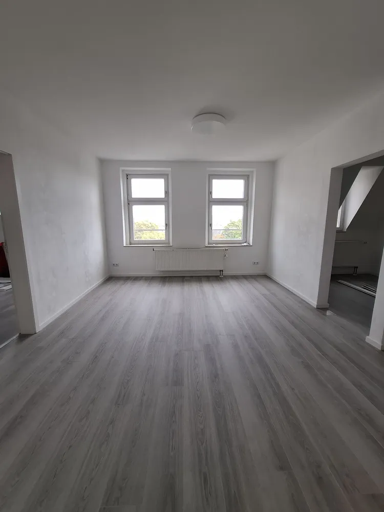 6 Zimmer Wohnung mit 140 m² in Plauen – Bild 4