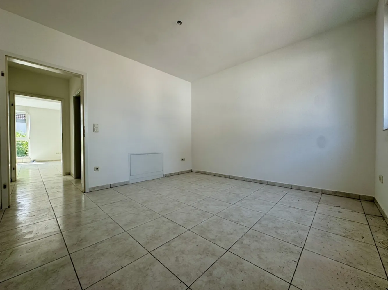 3 Zimmer Wohnung mit 73 m² in Hürth – Bild 2